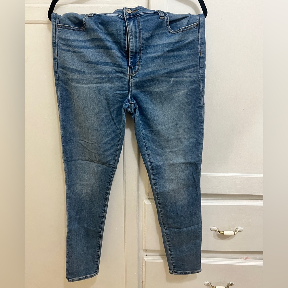 American Eagle Outfitters High Rise Blue Jeans